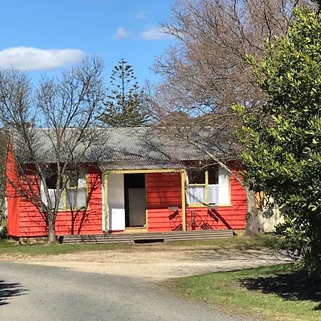 Somerset Beachside Cabin And Caravan Park Exterior photo